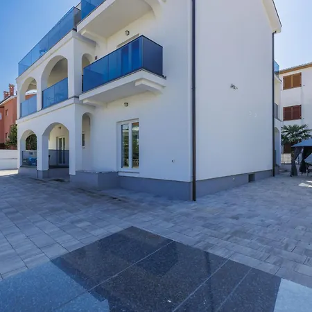 Amra 1 By Interhome Апартаменты *