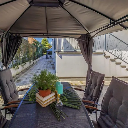 Amra 1 By Interhome Апартаменты *