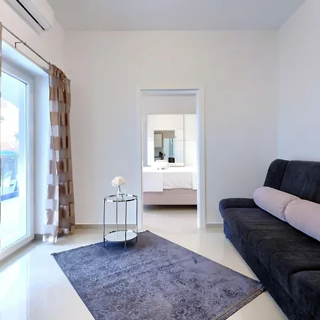 Amra-1 By Interhome *