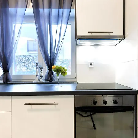 Amra 1 By Interhome بوريتش